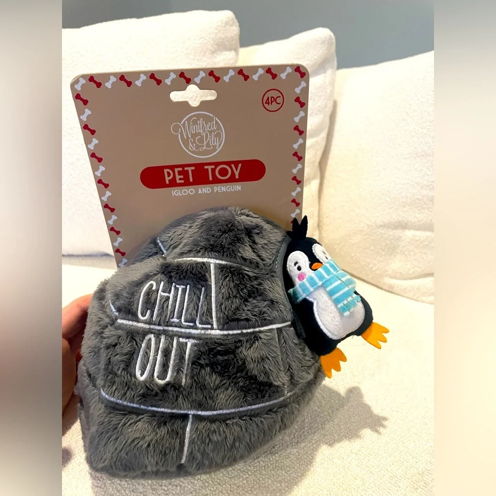 NWT chill out penguin interactive dog toy